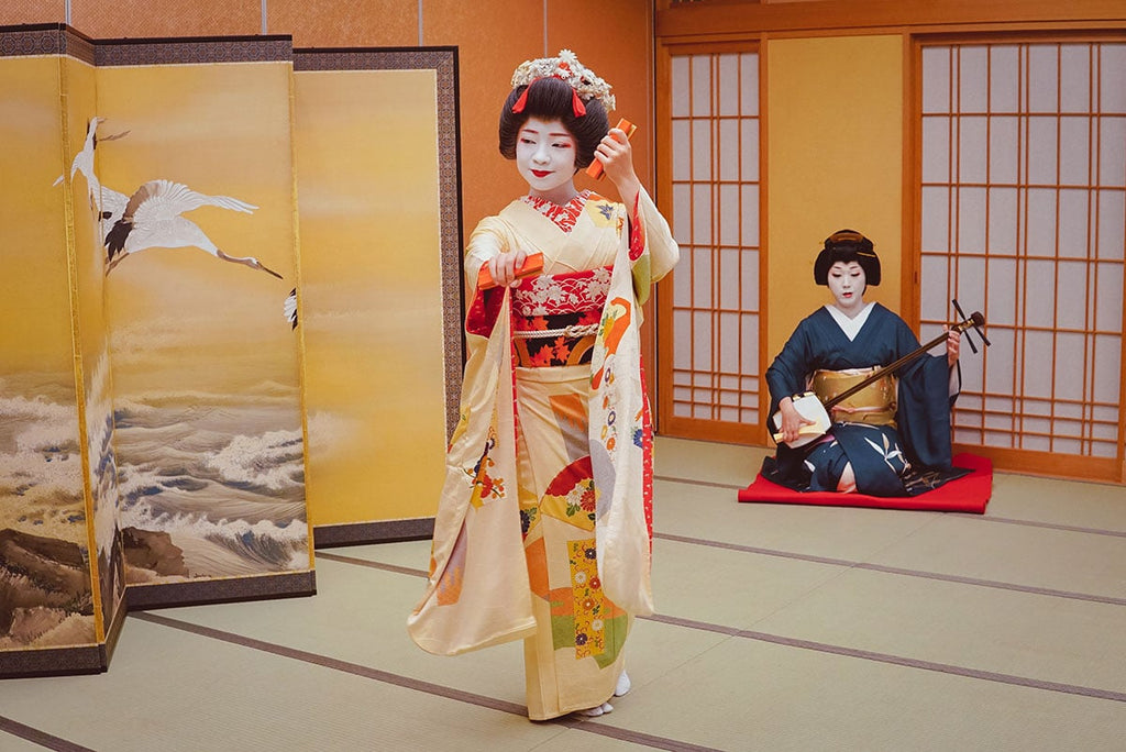 「新潟の芸妓遊び」Geigi (Geisha) Banquet Experience in Niigata